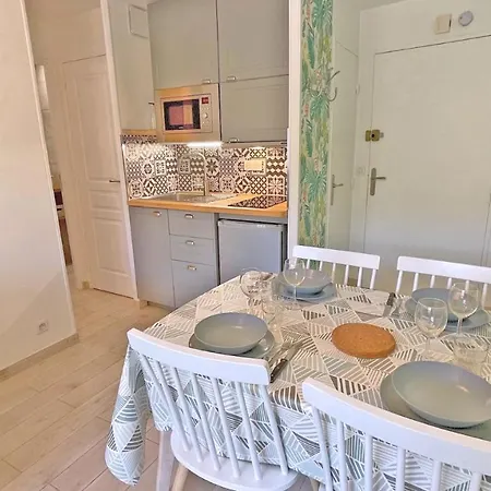 Golfe Bleu Apartment